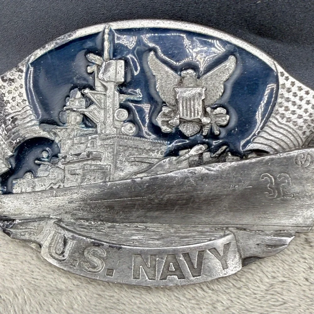 Vintage Bergomot Brass Works US Navy Belt Buckle Silver Tone Enamel‎